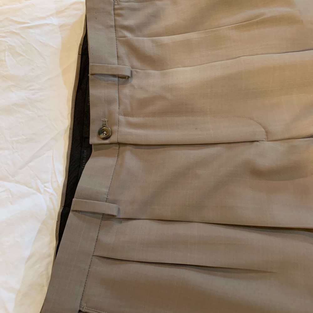 Camel color Van Heusen slacks 36x32